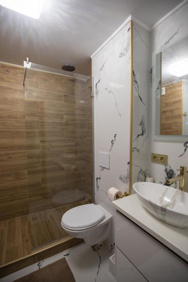 Apartament Gold Tîrgu Ocna Exterior foto